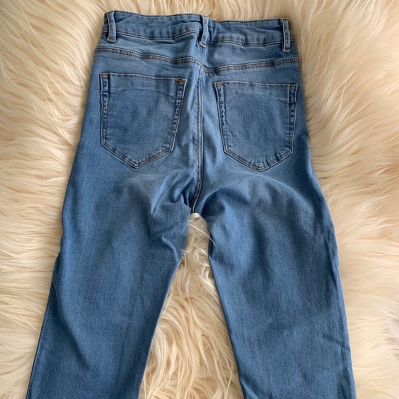 ASOS Floral Embroidered Stretch Skinny Jean 24 - Picture 4 of 7